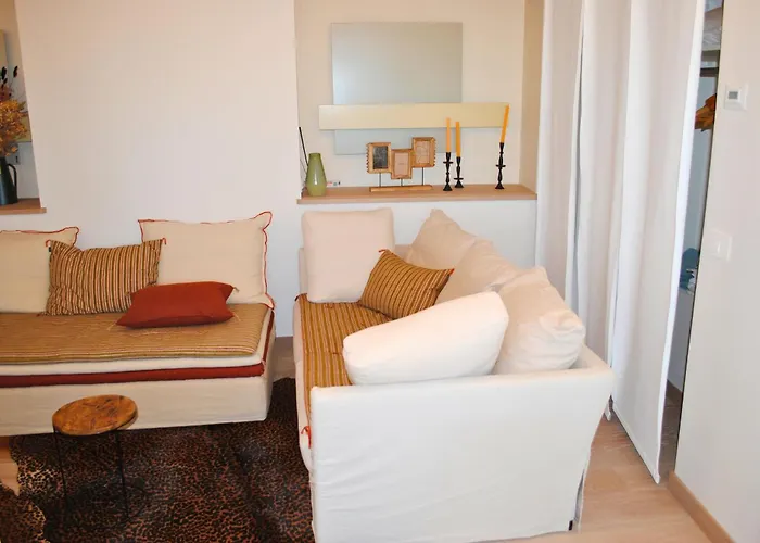 Capdale Horizon With Separate Villa *