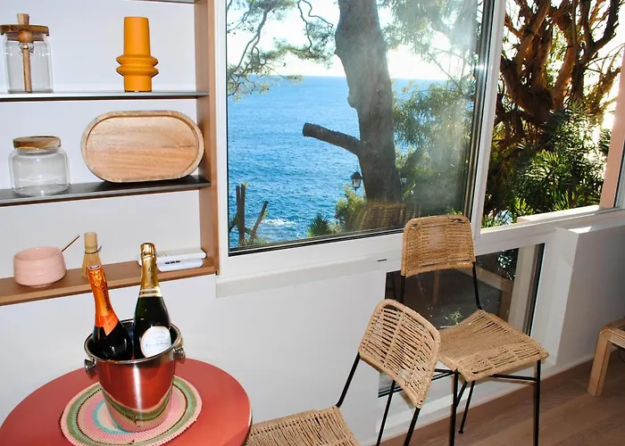 Capdale Horizon With Separate Villa
